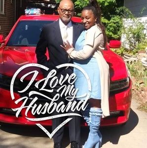 Meet your Posher, Dena